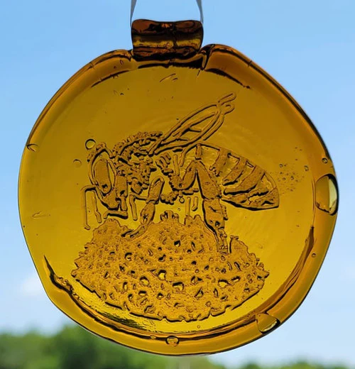 Old Hancock Bee Suncatcher - Image 3