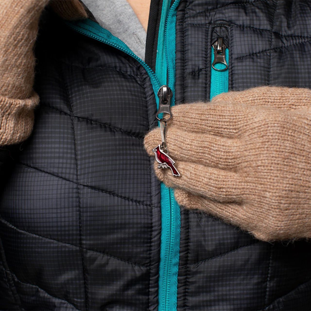 Cardinal Zipper Pull - Image 6