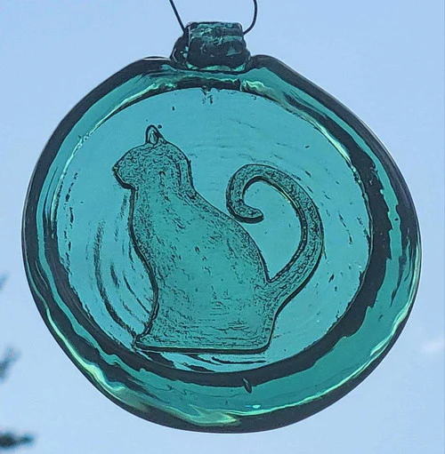 Old Hancock Cat Suncatcher - Image 4