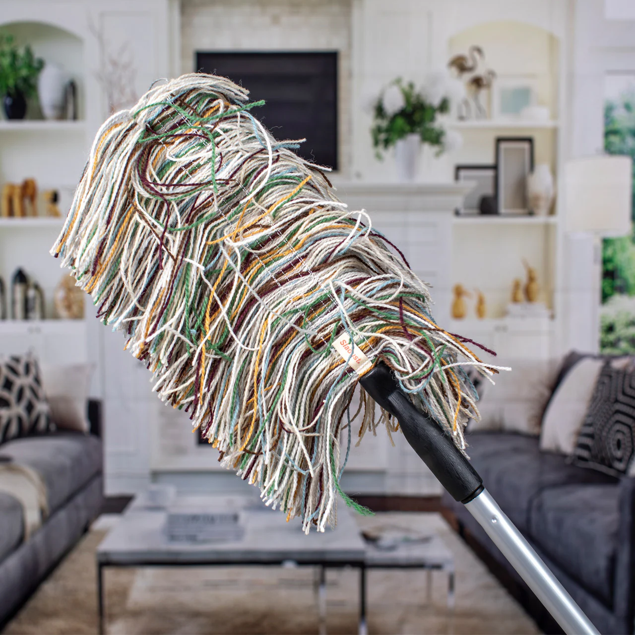 Wooly Hand Duster with Telescoping Handle - Image 3