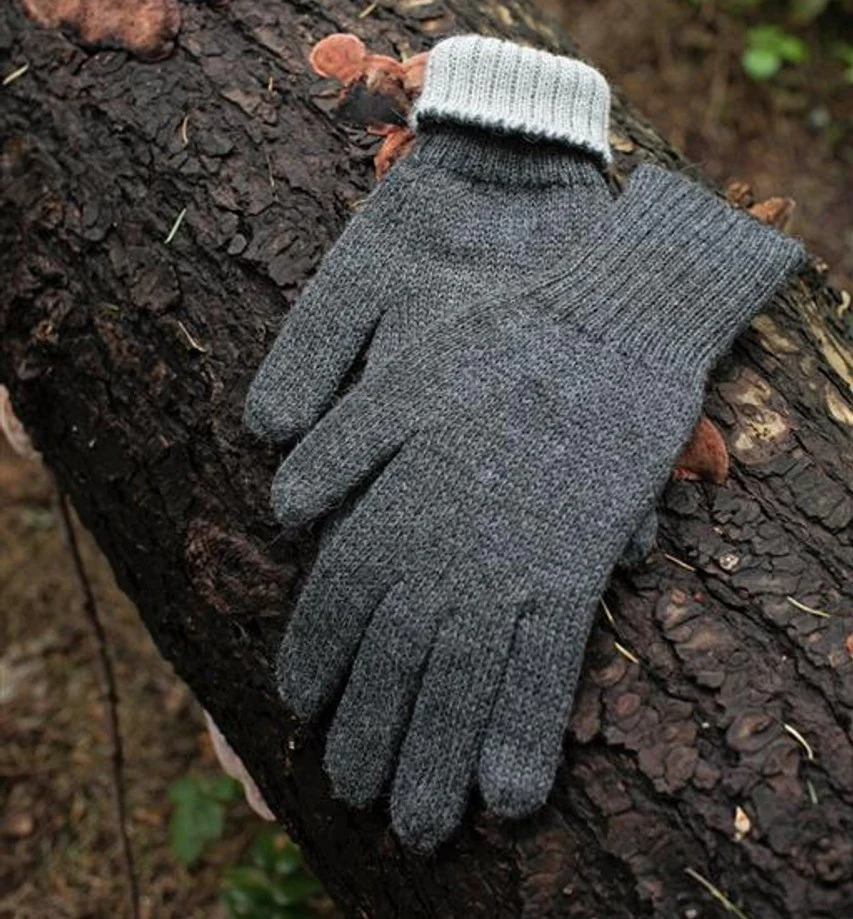 Iditarod 100% Alpaca Double-Thick Reversible Gloves - Image 10