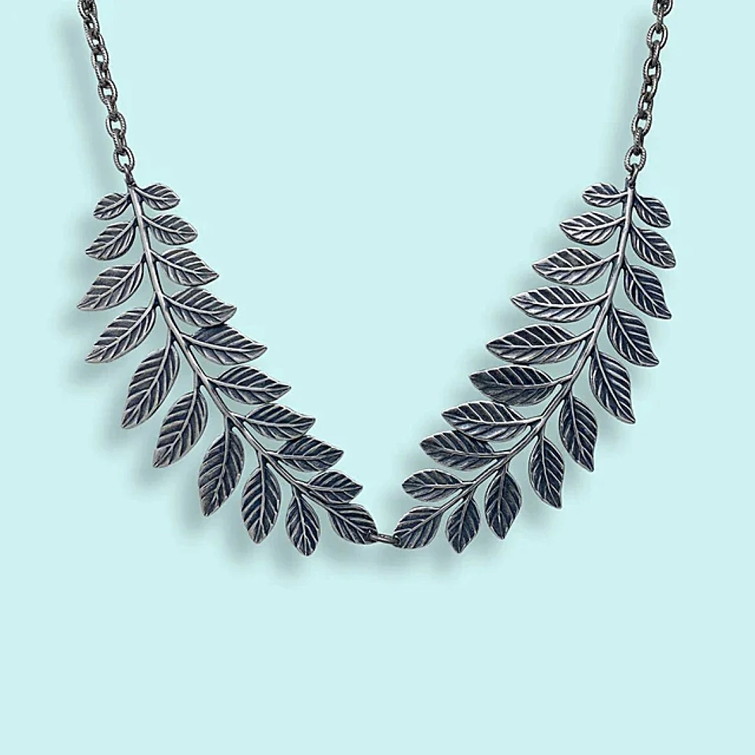 Leafy Collar Necklace - Silver or Gold - Image 3