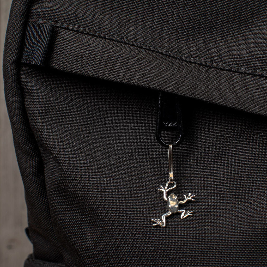 Tree Frog Zipper Pull - Image 3